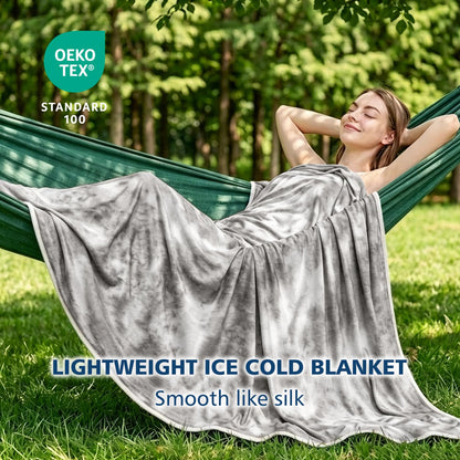 Coolora™ AirLuxe Cooling Blanket ⭐