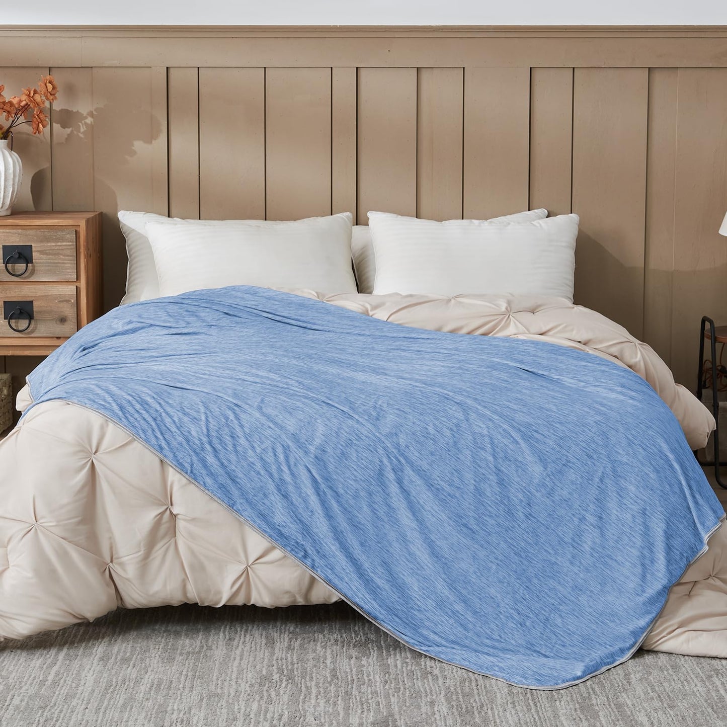Cooling Blanket for Hot Sleepers Queen Size 90"x90", Summer Ice Cold Blanket Absorbs Heat to Keep Body Cool for Night Sweats, Lightweight Breathable Cold Blankets for Sleeping Bed & Sofa