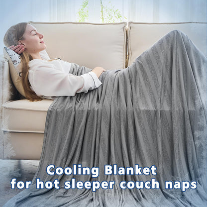 Coolora™ AirLuxe Cooling Blanket ⭐