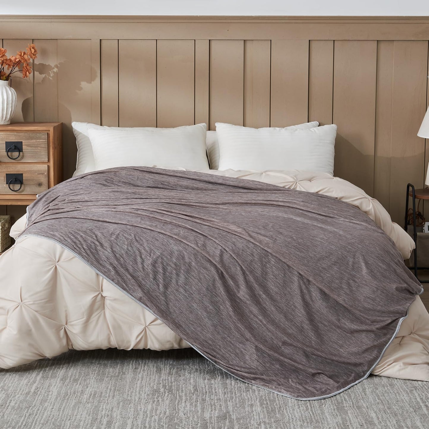 Cooling Blanket for Hot Sleepers Queen Size 90"x90", Summer Ice Cold Blanket Absorbs Heat to Keep Body Cool for Night Sweats, Lightweight Breathable Cold Blankets for Sleeping Bed & Sofa